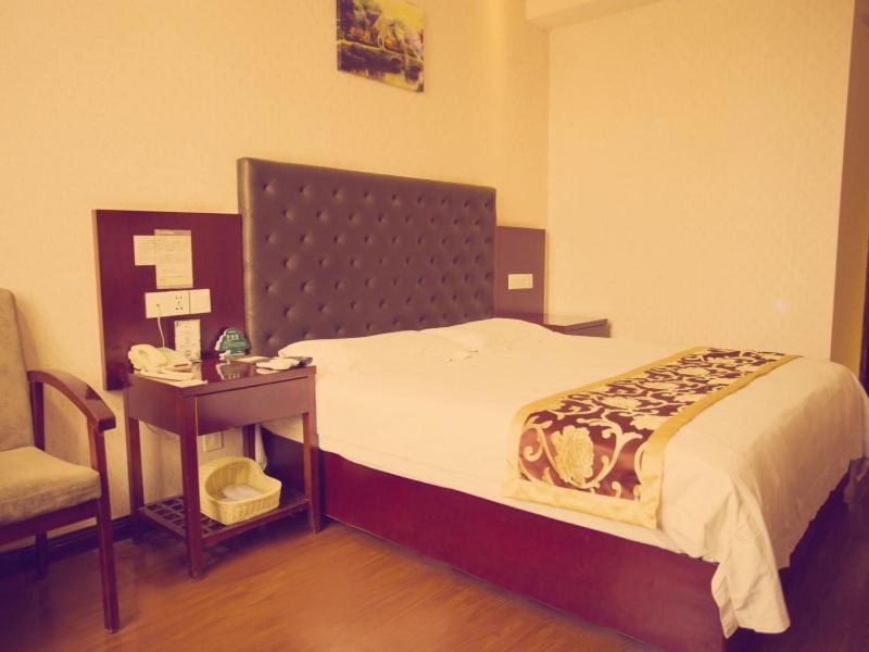Greentree Inn Shanxi Yan An Luochuan Fuqian Street Express Hotel Eksteriør bilde